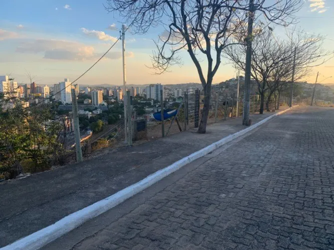Meio Lote com 1045m no bairro Alto Esplanada