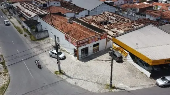 Ponto Comercial no Bairro do Ipês com 672m2. (Oportunidade)