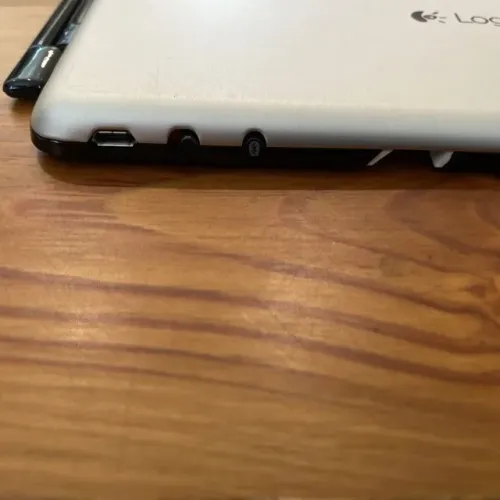 Teclado Bluetooth Logitech para Ipad ou tablet 