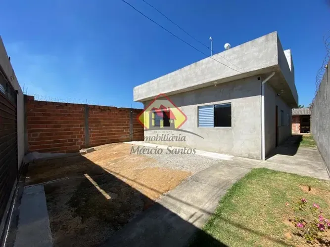 Venda de Casas / Edícula na cidade de Taubaté