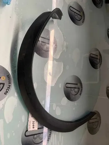Moldura Da Roda Traseira Esquerda Chevrolet Onix 1.0 2018