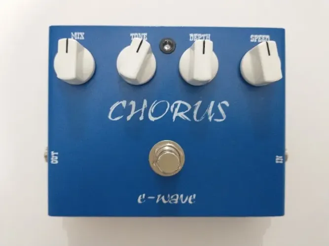 Pedal Chorus E-Wave