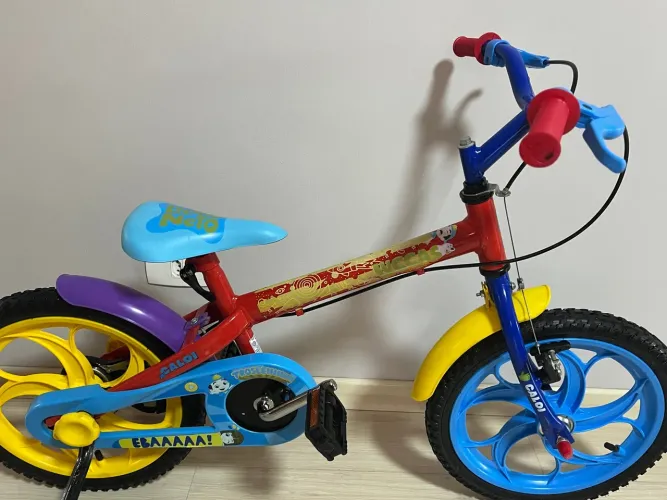 VENDO BICICLETA CALOI SEMINOVA INFANTIL ARO 16 R$380,00