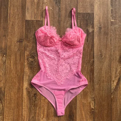 Body de renda rosa - Novo!