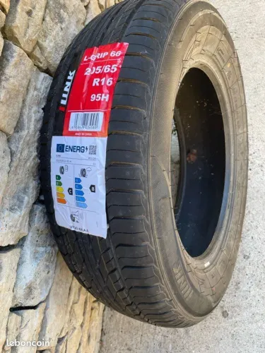Pneu 205 65 16 Importado novo em até 10x de R$47,00 no cartão de crédito
