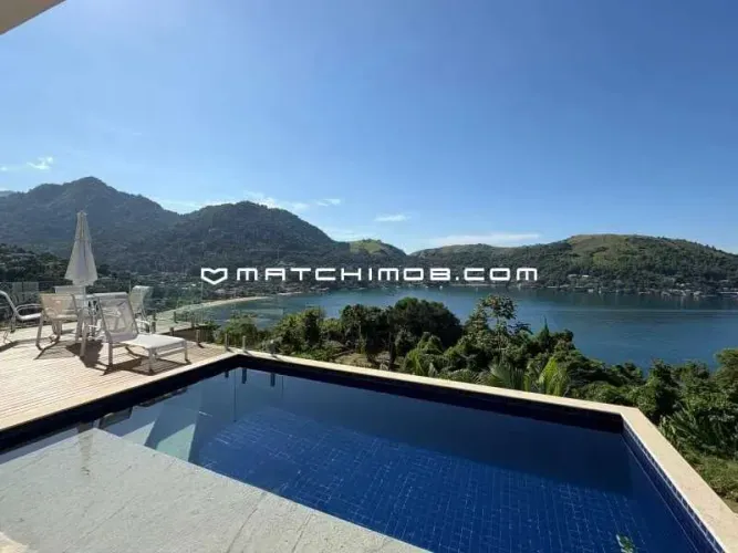 Casa nova no Portogalo em Angra dos Reis