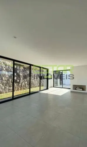 Casa térrea com 03 Suítes - 248 m² por R$ 1.800.000 - Condominio Palavra da Vida - Atibaia
