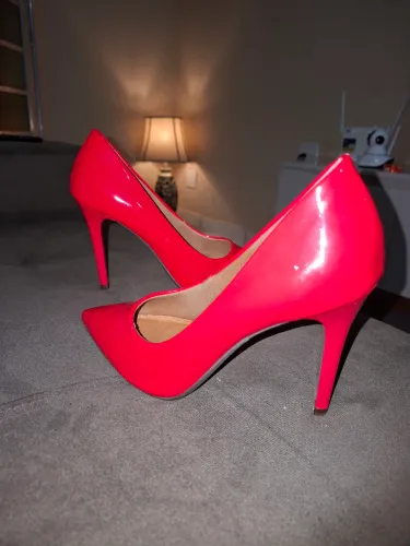 Sapato de Salto Scarpin Vermelho