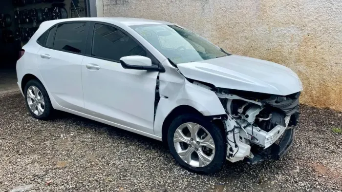 Sucata Chevrolet Onix 1.0 3cc ltz Turbo aut. 2025 para retirada de peças