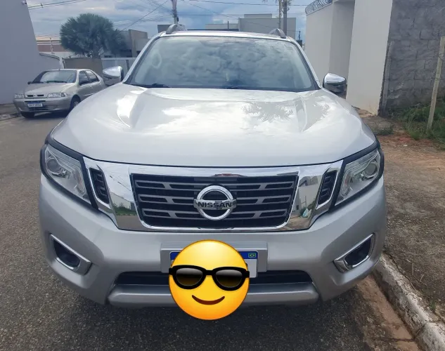Nissan Frontier XE CD 4X4 AUT 2.3 Bi-TB - IMPECÁVEL!