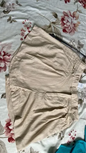 Shorts Bege de linho