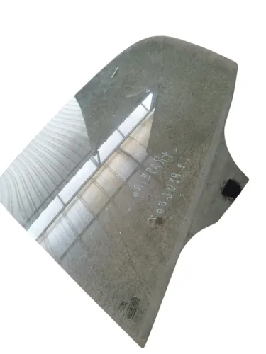 Vidro traseiro LE Peugeot 206 2008 usado original 