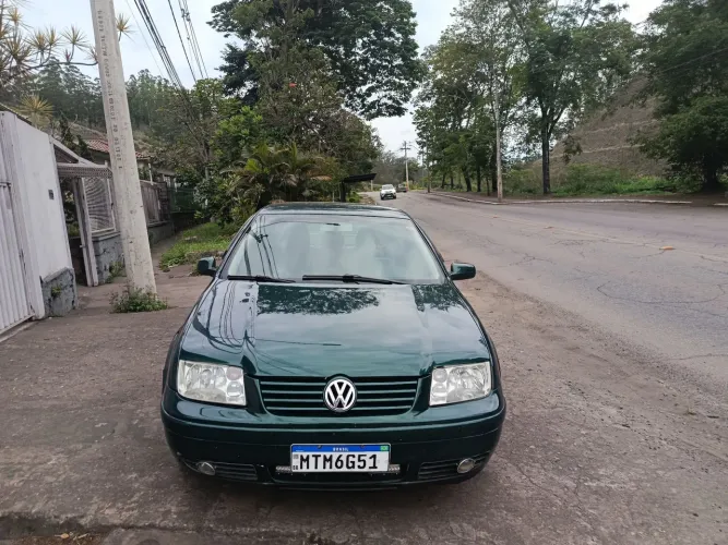 Volkswagen Bora 2.0 8V Comfortline Mec. 2001