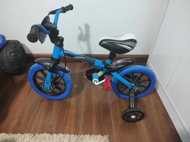 Bicicleta Infantil Azul com Rodinhas - Author
