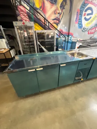 Balcão de serviço refrigerado 2,00 metros cuba lado direito Novo