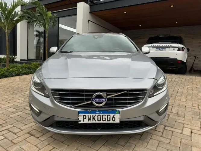 Volvo V60 T-5 R-desing 2.0 5P 2015