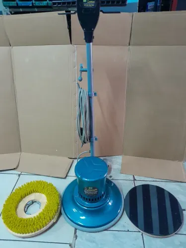 Enceradeira semi nova 440