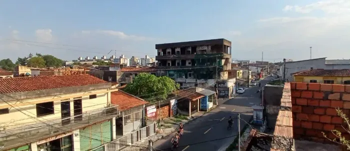 CASA A VENDA NO CASTANHEIRA 