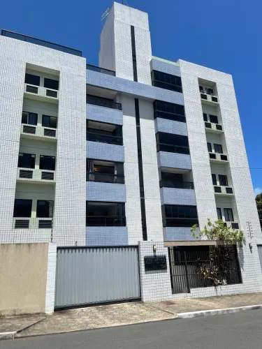 Oportunidade porteira fechada a 100 m do mar no Cabo Branco 