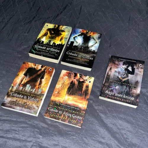 Vendo livros Os Instrumentos Mortais
