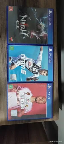 Jogos ps4 (valores na descrição)
