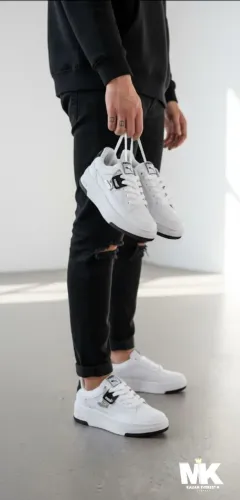 Tênis Puma Casual Plataforma | Modelo Everest Street Court | Branco e Preto Moderno