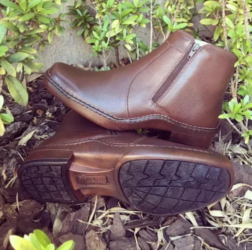 Bota Masculina Couro Marrom