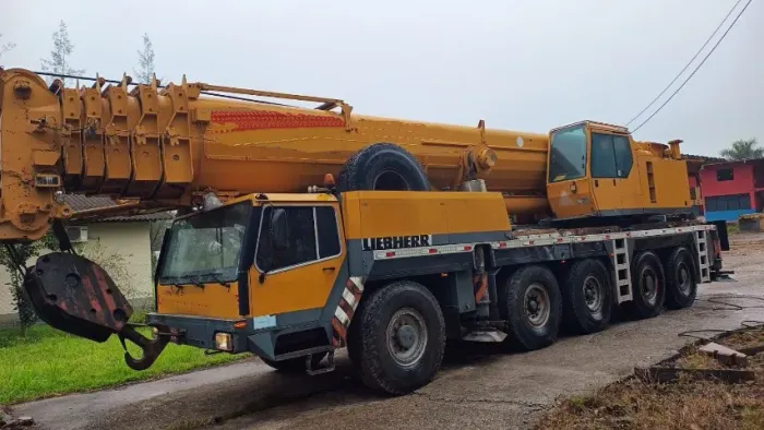 Guindaste liebherr 160t 