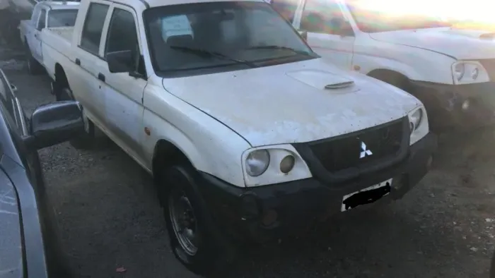 Mitsubishi L200 2.5 GL Manual 4x4 2007 Veiculo Destinado A Retirada De Peças
