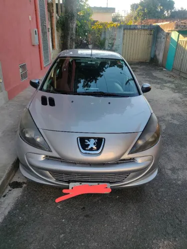 Peugeot 207 XR 8V hatch 2013