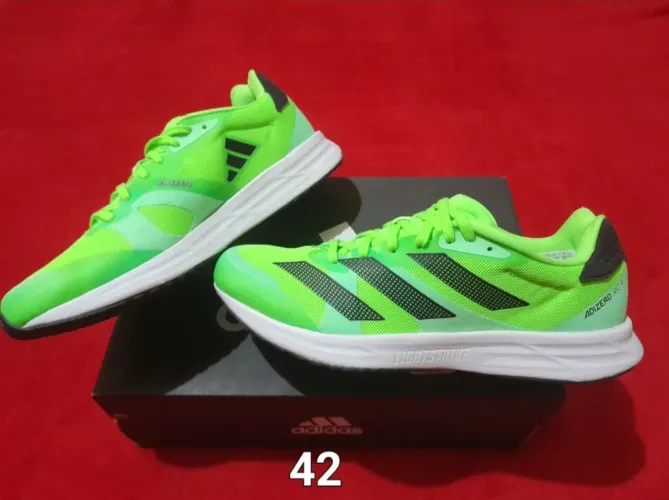 Tenis ADIDAS ADIZERO RC4 tamanho 42