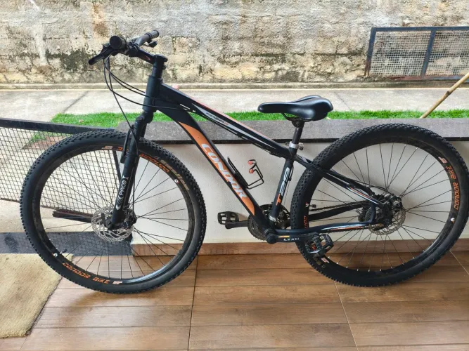 Bicicleta aro 29", 24 marchas