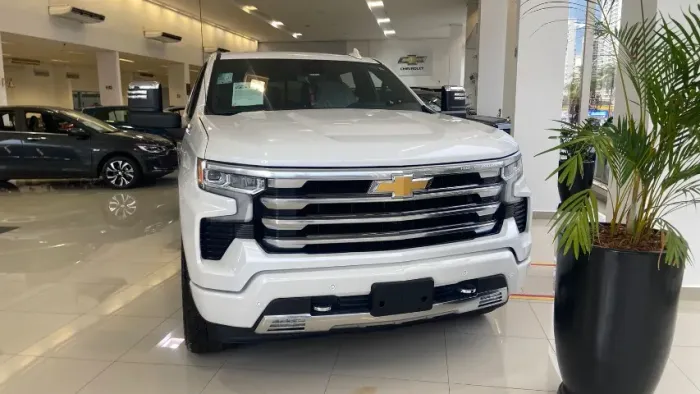 Chevrolet Silverado High Country 5.3 V8 AWD Aut. 2025