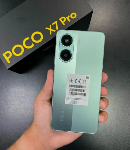 POCO X7 Pro - Verde 5G - Parcelamos no cartão em até 18x - 512Gb/12Ram 