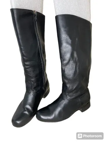 Botas de Couro Femininas Preta costurada 