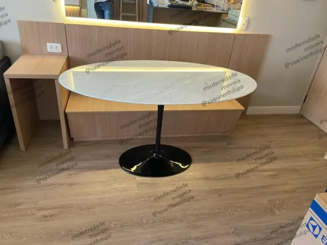 Fabrica Mesa saarinen oval marmore Carrara 140x080