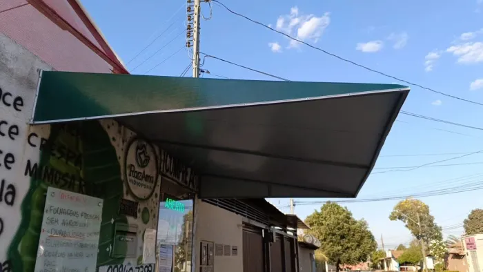 Cobertura de lona para área externa