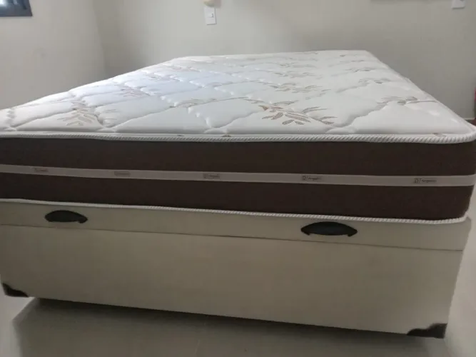 Cama Baú Casal com Colchão Molas Ensacadas