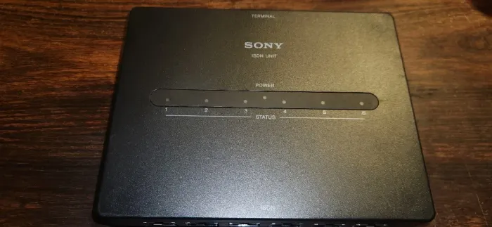 Unidade ISDN para sistema de comunicação de vídeo da série PCS