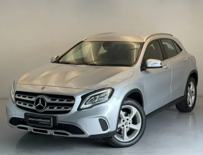 Mercedes-Benz GLA-200 GLA 200 Night 1.6. TB 16V Flex Aut. 2019