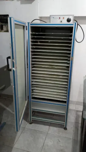 Estufa para processo de cura de resina