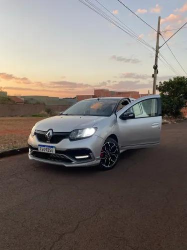 VENDO SANDERO RS 21/22