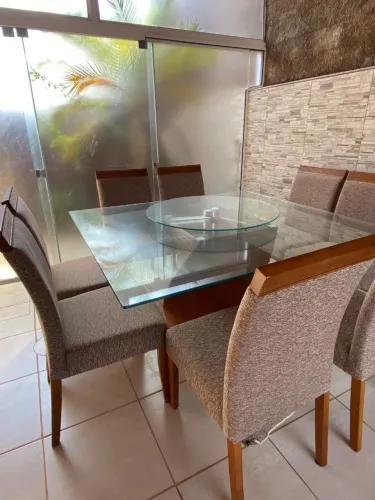 Venda-se mesa de jantar