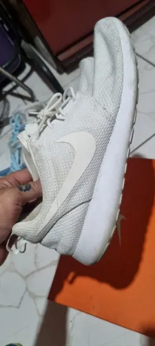 Tenis nike branco 43