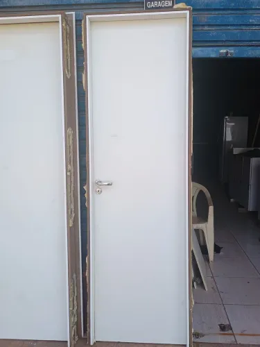 Porta Banheiro em MDF completa