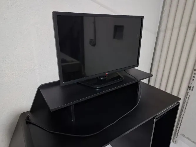 Televisão LG 32 Polegadas (para retirada de peças)