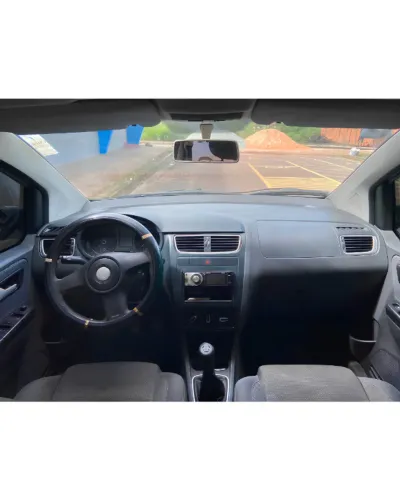 Volkswagen Fox 1.0 MI Total Flex 8V 5P 2011