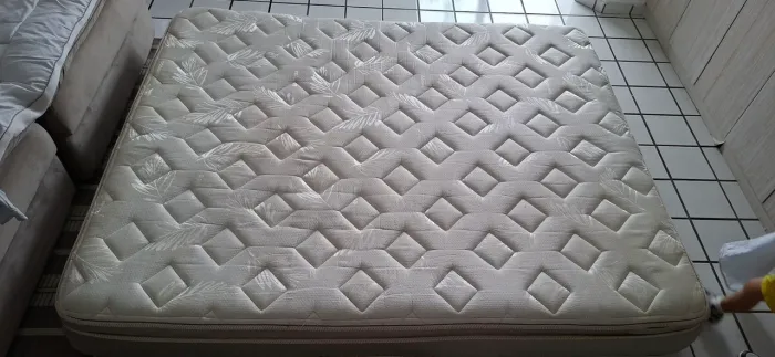 Colchão molas queem