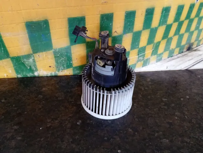 Ventilador interno caixa de ar condicionado fiat Strada fire verificar modelo 