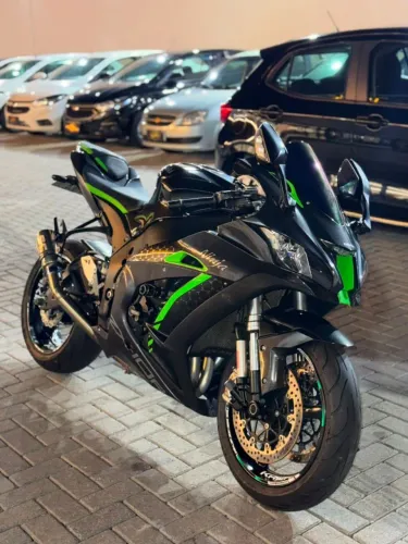 ? NINJA ZX-10R SE 1000CC 2020 ?